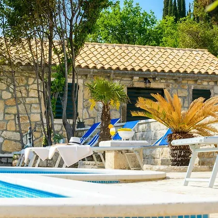 Stone Rose Villa